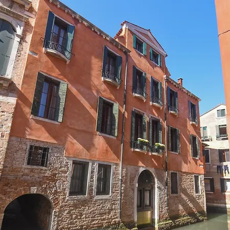 Palazzetto San Lio, Rialto-3